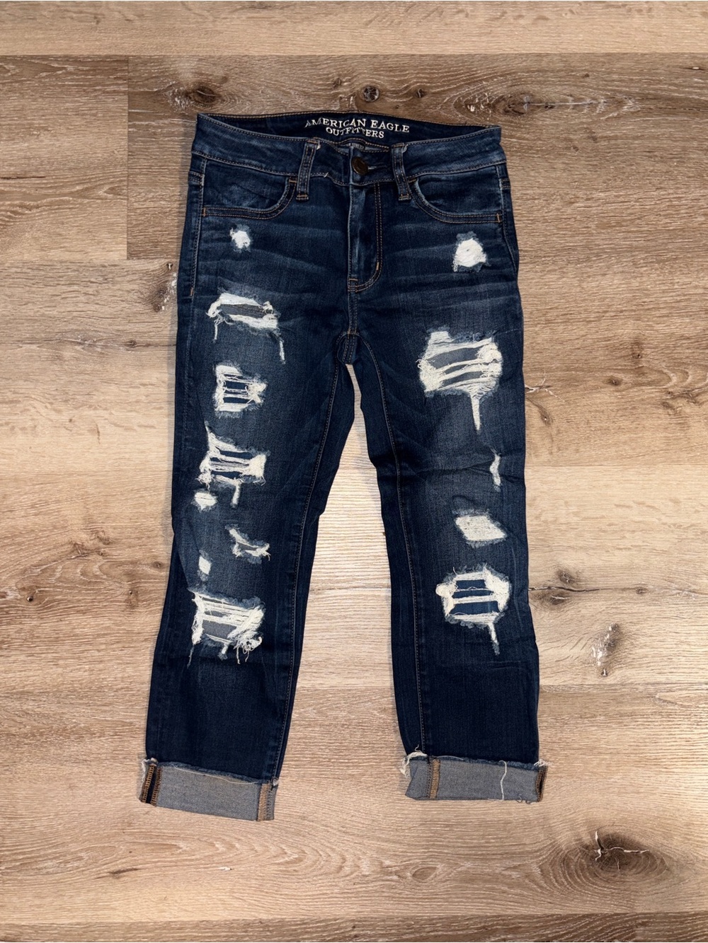 American eagle outfitters distressed jegging crop jeans